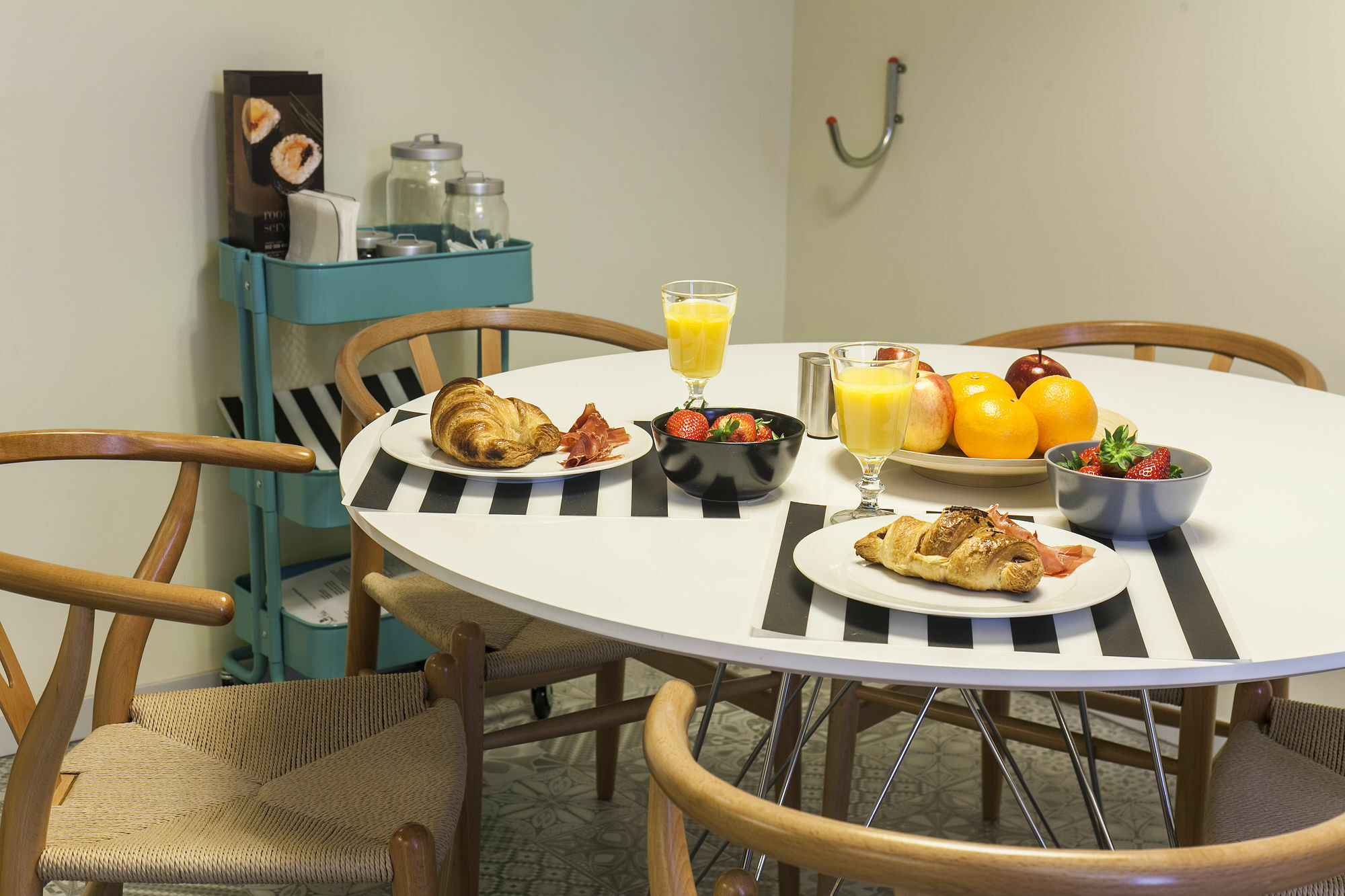 Uma Suites Pau Claris Barcellona Esterno foto